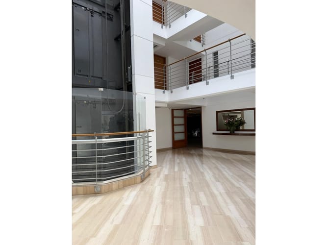 Apartamento de 3 alcobas en venta en Chicó Navarra, Bogotá, 151 m² · foto 20 de 20