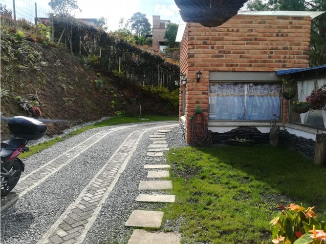 Casa de 3 alcobas en venta en Vía Las Palmas, Medellín, 285 m² · foto 5 de 11