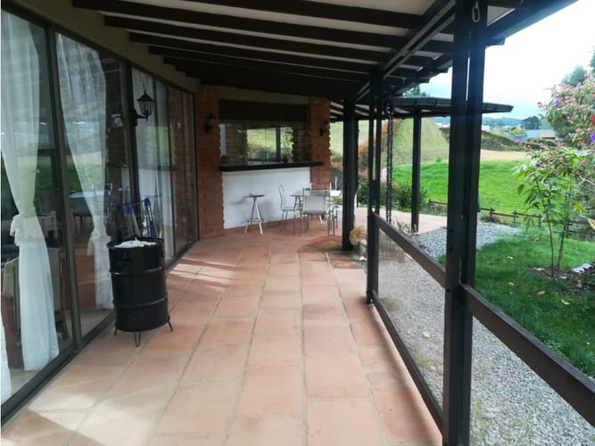 Casa de 3 alcobas en venta en Vía Las Palmas, Medellín, 285 m² · foto 9 de 11