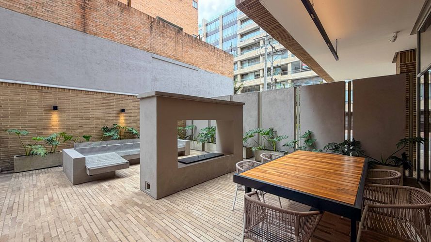Apartamento de 1 alcoba en venta en Chico Norte, Bogotá, 59 m² · foto 2 de 20