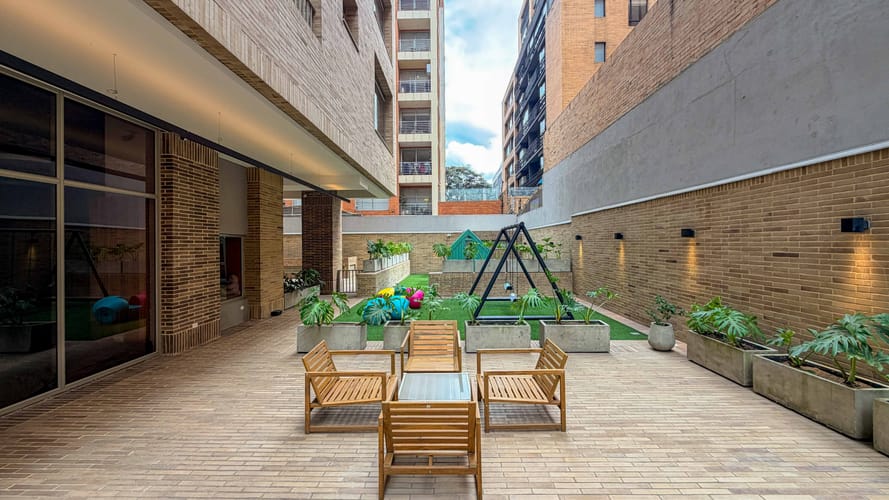 Apartamento de 1 alcoba en venta en Chico Norte, Bogotá, 59 m² · foto 3 de 20