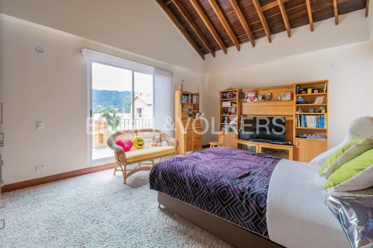 Casa de 5 alcobas en venta en Las Juntas, Chía, 339 m² · foto 13 de 18