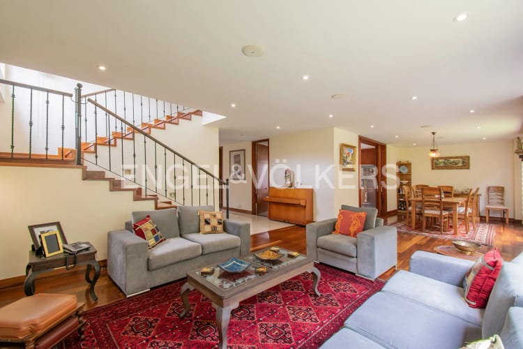 Casa de 5 alcobas en venta en Las Juntas, Chía, 339 m² · foto 2 de 18