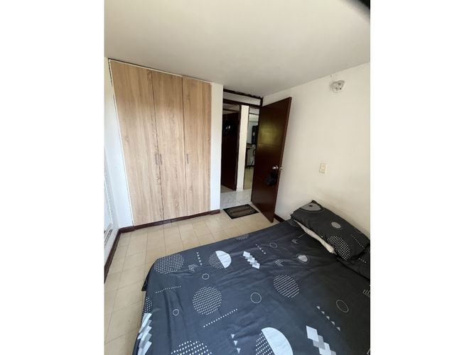 Apartamento en venta en Los Alcazares, Cali · foto 7 de 13
