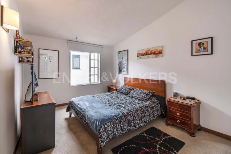 Casa de 5 alcobas en venta en El Batán, Bogotá, 300 m² · foto 14 de 20