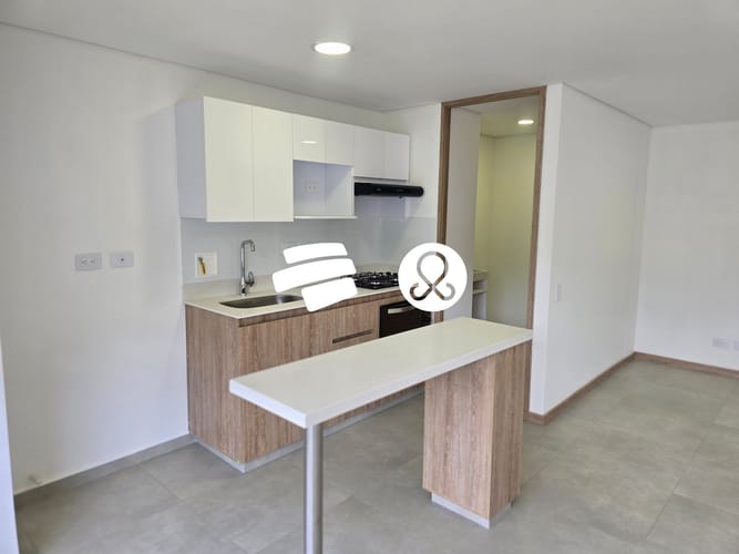 Apartamento de 2 alcobas en venta en Las Lomitas, Sabaneta, 72 m² · foto 4 de 22