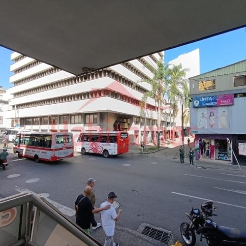 Local en arriendo en La Candelaria, Medellín, 35 m² · foto 4 de 4