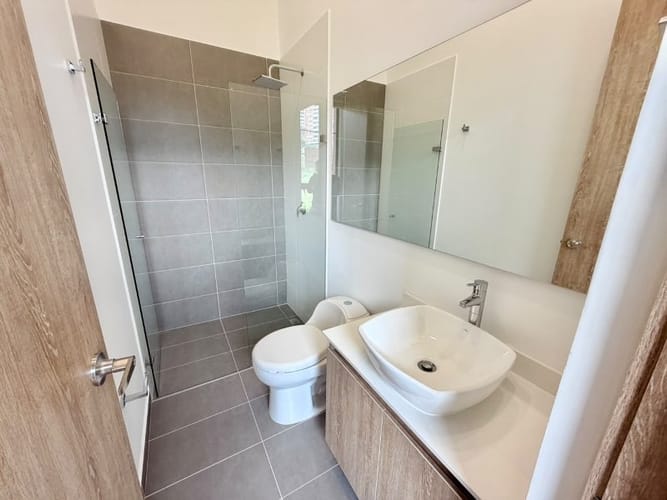 Apartamento de 2 alcobas en arriendo en Loma Del Escobero, Envigado, 68 m² · foto 8 de 12