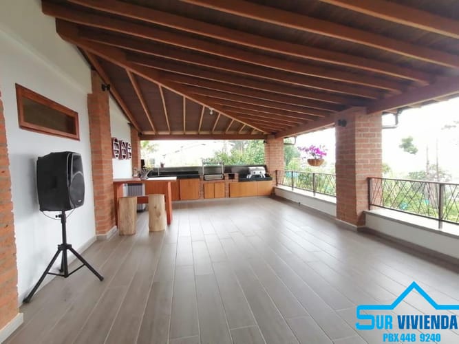 Casa de 4 alcobas en arriendo en La Mina, Envigado · foto 8 de 24