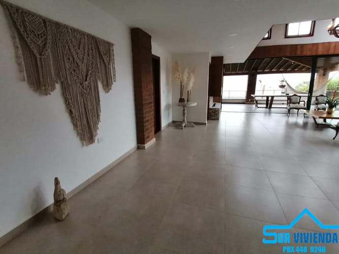 Casa de 4 alcobas en arriendo en La Mina, Envigado · foto 17 de 24