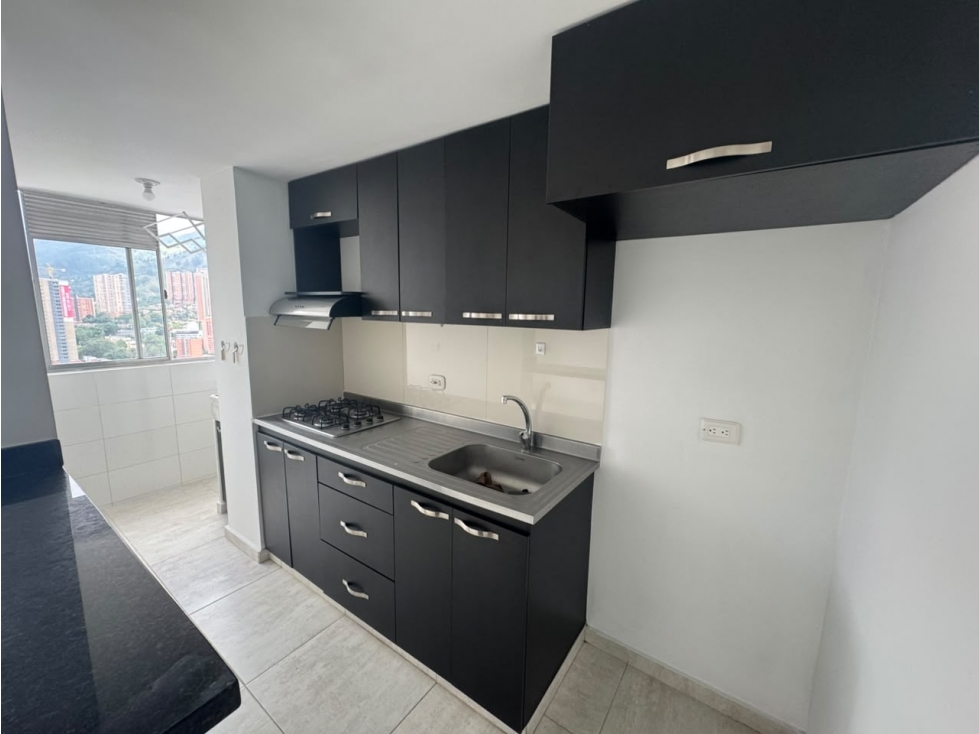 Apartamento en venta en Monteazul, Sabaneta · foto 3 de 14