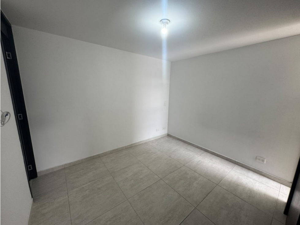 Apartamento en venta en Monteazul, Sabaneta · foto 11 de 14