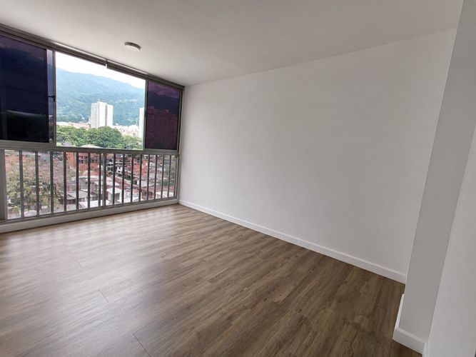 Apartamento de 3 alcobas en venta en El Recreo, Piedecuesta, 57 m² · foto 2 de 16