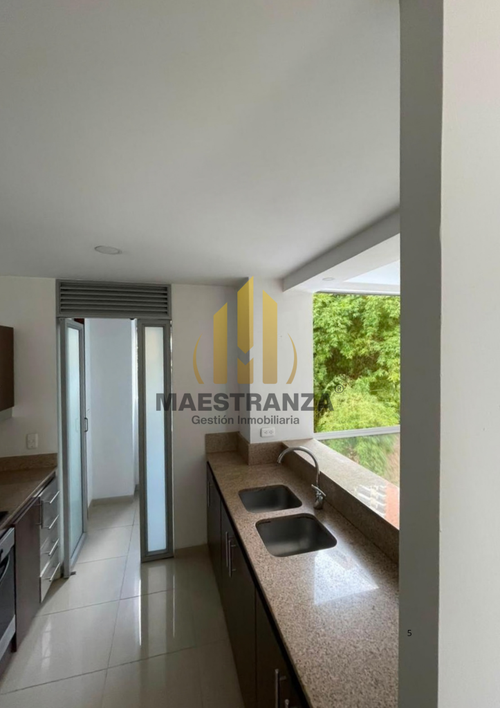 Apartamento de 2 alcobas en venta en El Tesoro, Medellín, 120 m² · foto 3 de 23