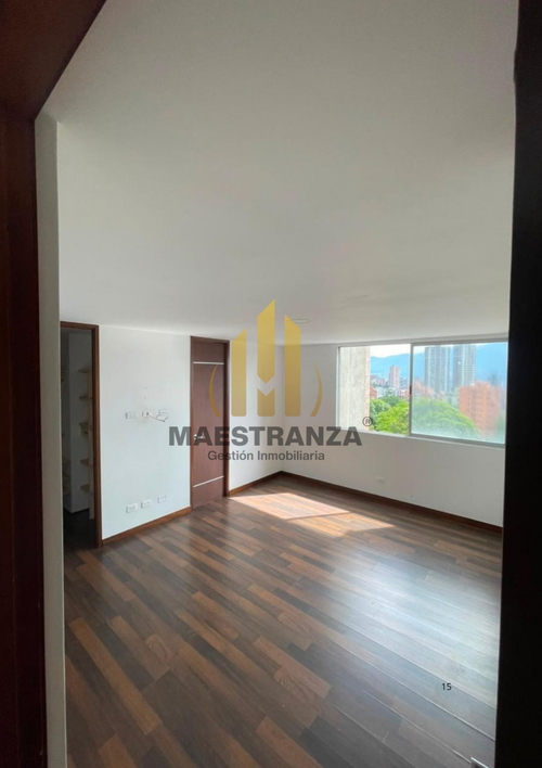 Apartamento de 2 alcobas en venta en El Tesoro, Medellín, 120 m² · foto 6 de 23