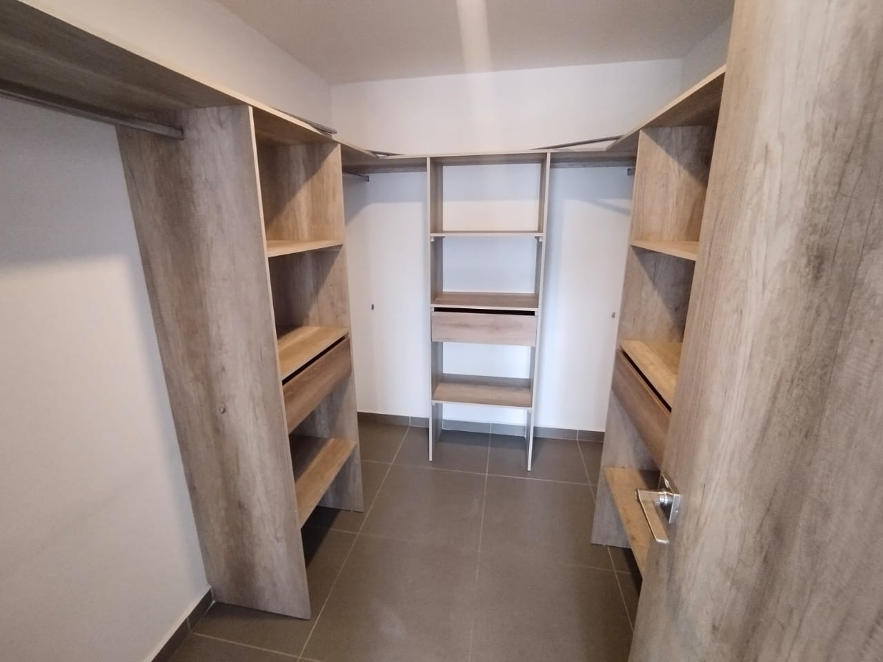 Apartamento en arriendo en El Poblado, Medellín · foto 11 de 19