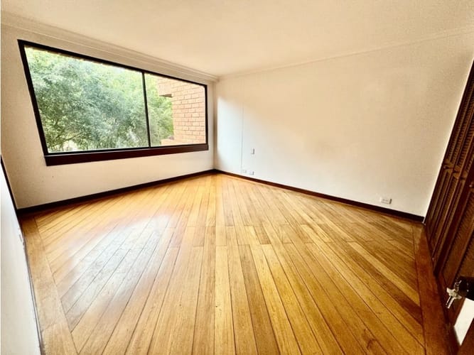 Apartamento de 3 alcobas en venta en Los Balsos, Medellín, 232 m² · foto 18 de 24