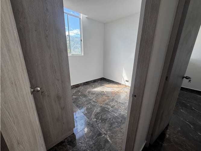Apartamento en venta en Las Estancias, Medellín · foto 7 de 24