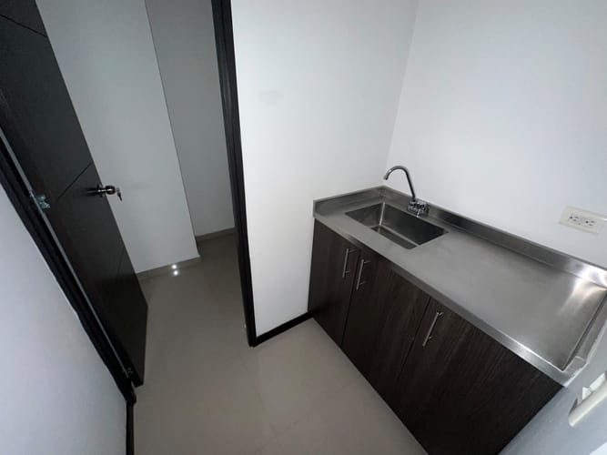 Oficina en arriendo en Niquia, Bello, 48 m² · foto 4 de 6