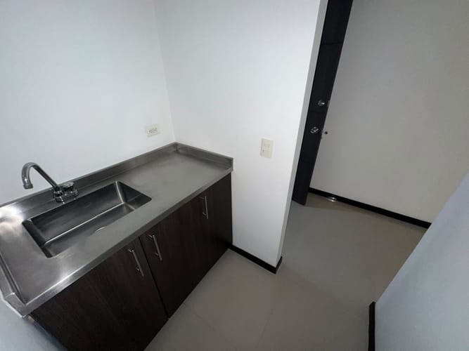 Oficina en arriendo en Niquia, Bello, 48 m² · foto 5 de 6