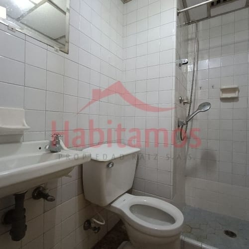 Apartamento de 4 alcobas en venta en El Pinal, Medellín, 236 m² · foto 6 de 24