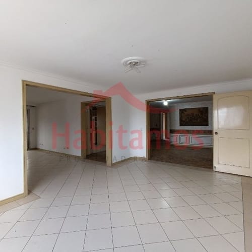 Apartamento de 4 alcobas en venta en El Pinal, Medellín, 236 m² · foto 14 de 24