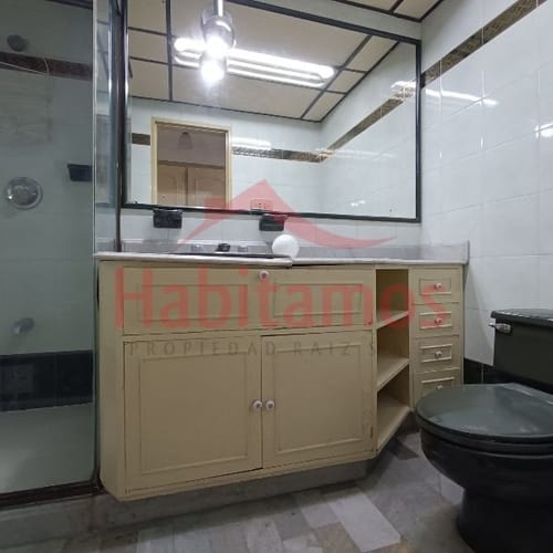 Apartamento de 4 alcobas en venta en El Pinal, Medellín, 236 m² · foto 17 de 24