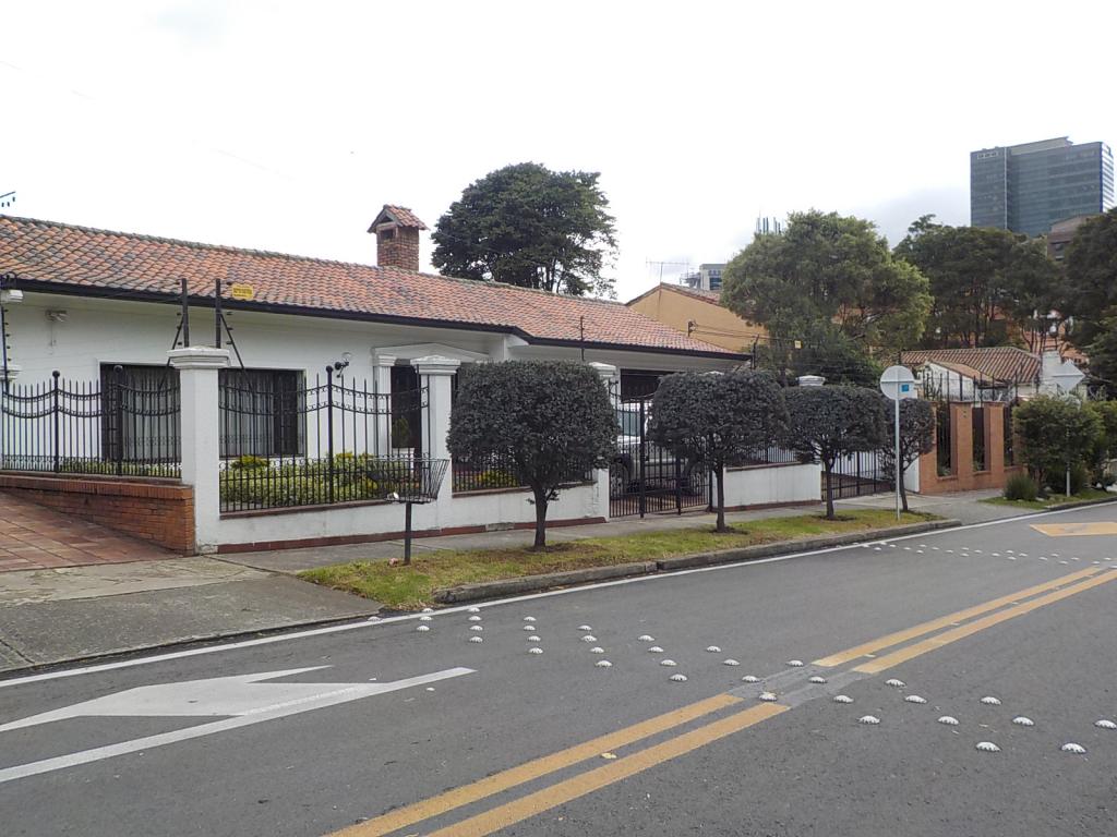 Casa en Arriendo en Santa barbara alta, Bogotá