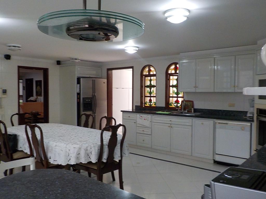 Casa en venta en Santa Barbara Alta, Bogotá · foto 8 de 24