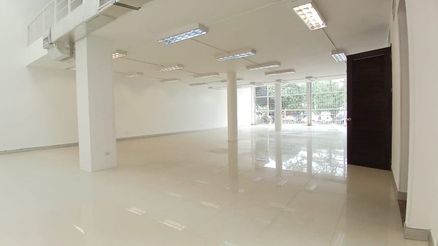 Local en arriendo en El Bosque, Cali, 450 m² · foto 6 de 24