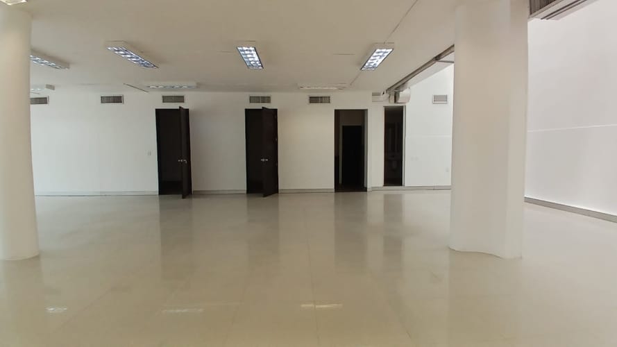Local en arriendo en El Bosque, Cali, 450 m² · foto 7 de 24