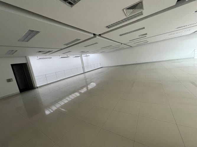 Local en arriendo en El Bosque, Cali, 450 m² · foto 20 de 24