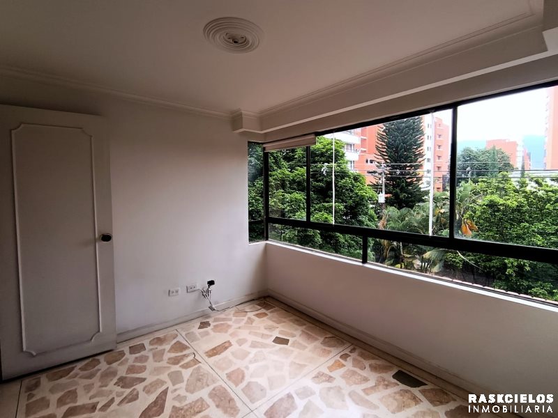 Apartamento en venta en Laureles Nogal, Medellín · foto 8 de 12
