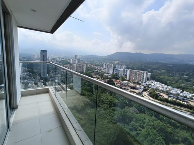 Apartamento de 6 alcobas en venta en Cañaveral, Floridablanca, 515 m² · foto 4 de 24