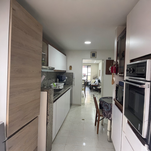 Apartamento de 3 alcobas en venta en Centenario, Cali, 146 m² · foto 15 de 16