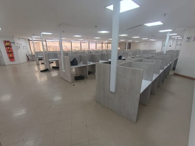 Oficina en arriendo en La Candelaria, Medellín, 1000 m² · foto 7 de 19