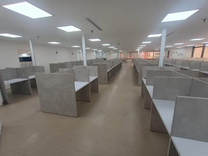 Oficina en arriendo en La Candelaria, Medellín, 1000 m² · foto 8 de 19