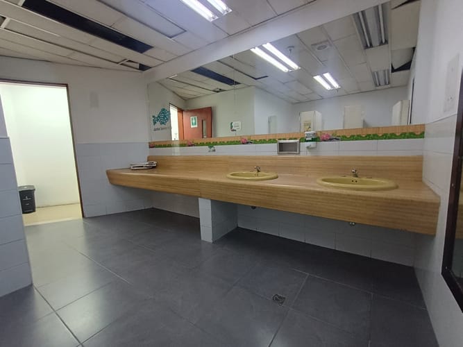 Oficina en arriendo en La Candelaria, Medellín, 1000 m² · foto 15 de 19