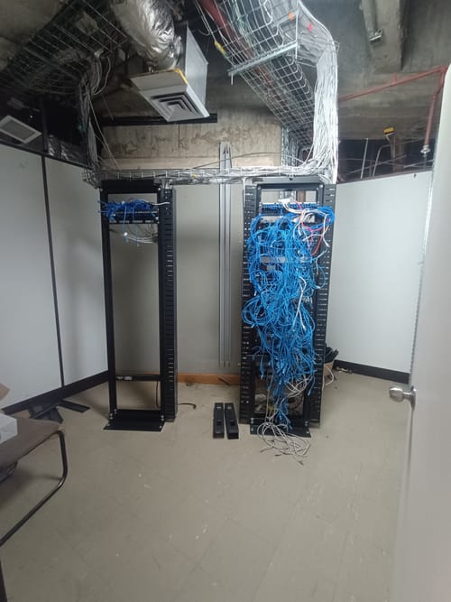 Oficina en arriendo en La Candelaria, Medellín, 1000 m² · foto 17 de 19