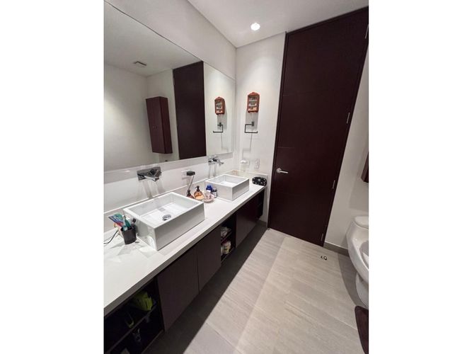 Apartamento de 3 alcobas en venta en Chicó Navarra, Bogotá, 247 m² · foto 17 de 23