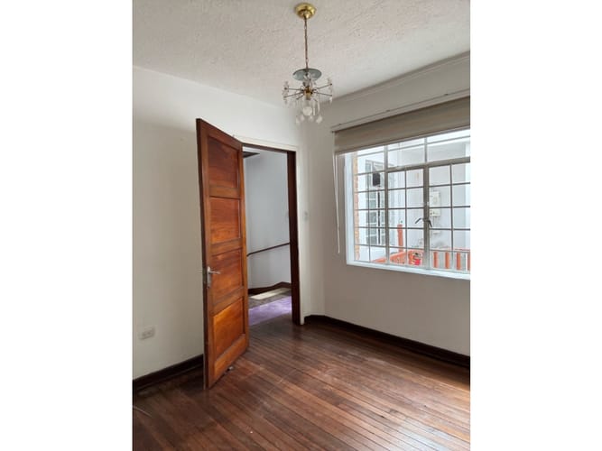 Casa de 4 alcobas en venta en Quinta Camacho, Bogotá, 145 m² · foto 19 de 24
