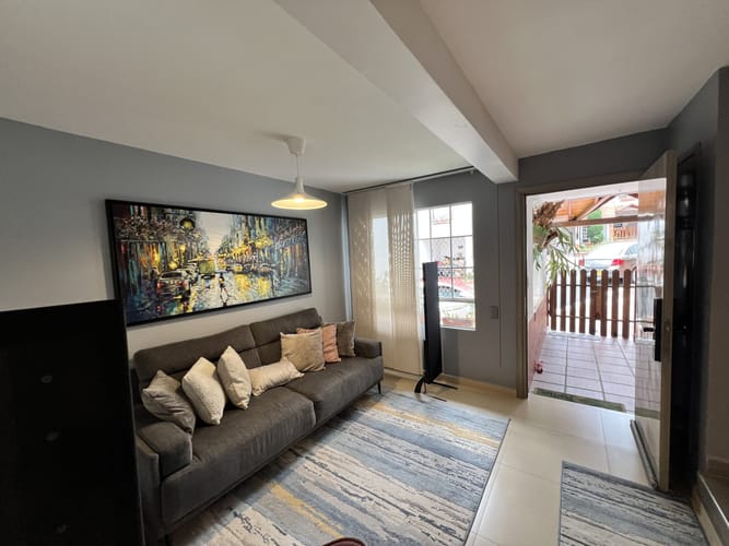 Casa de 5 alcobas en venta en Quintas Del Cacique, Bucaramanga, 174 m² · foto 4 de 24