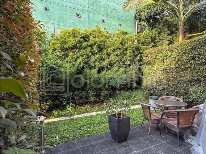 Casa de 3 alcobas en venta en Loma El Atravesado, Envigado, 198 m² · foto 14 de 15