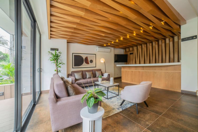 Edificio en venta en Centenario, Cali, 999 m² · foto 2 de 24