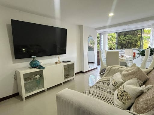 Apartamento de 3 alcobas en arriendo en Loma Del Escobero, Envigado, 80 m² · foto 8 de 23