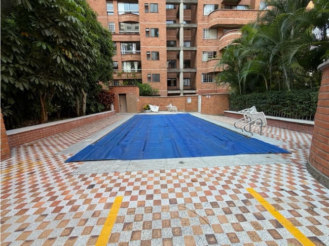 Apartamento en venta en Oviedo, Medellín · foto 18 de 19
