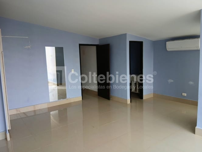 Edificio en venta en El Poblado, Medellín, 800 m² · foto 6 de 24