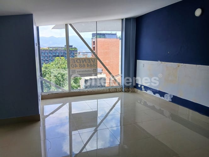 Edificio en venta en El Poblado, Medellín, 800 m² · foto 21 de 24