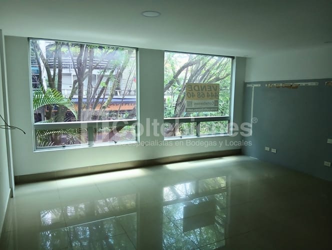 Edificio en venta en El Poblado, Medellín, 800 m² · foto 23 de 24