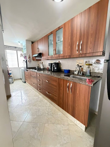 Apartamento en venta en Los Colores, Medellín · foto 3 de 19